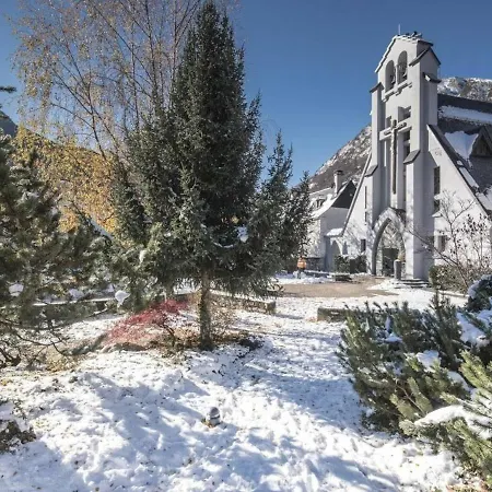 8 Personnes Lary Village Proche Centre-ville - Fr-1-296-381